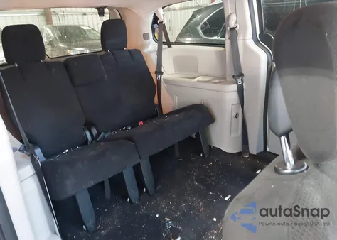 2011 Dodge Grand Caravan Express z USA, uszkodzony, nr VIN 2D4RN4DG0BR773568